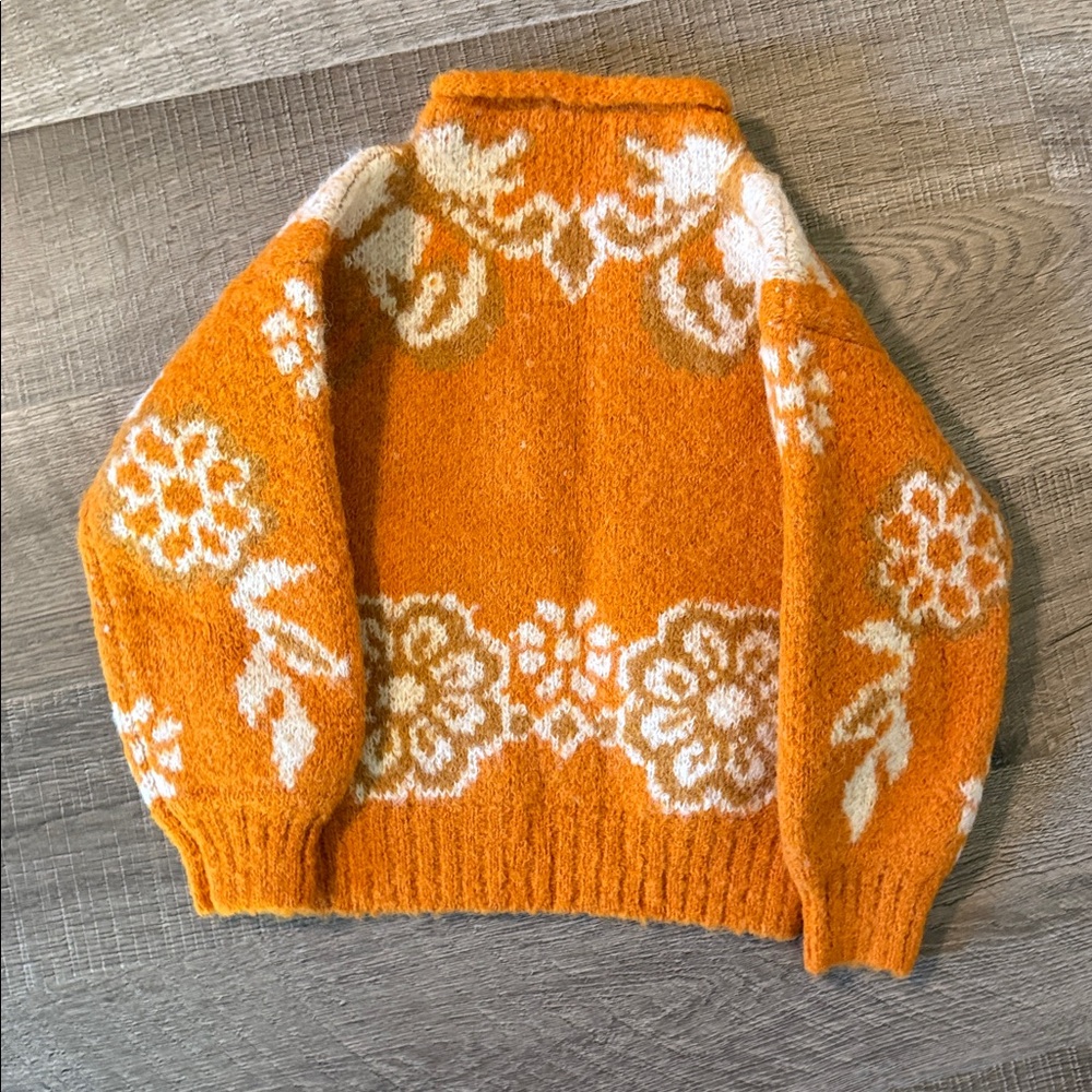 Misha and puff kids Orange Floral Knit Sweater size 3 year old